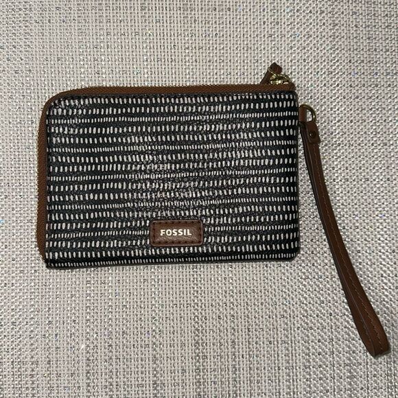 FOSSIL Black White Brown Faux Leather Zip Around Wristlet Wallet - Picture 1 of 8